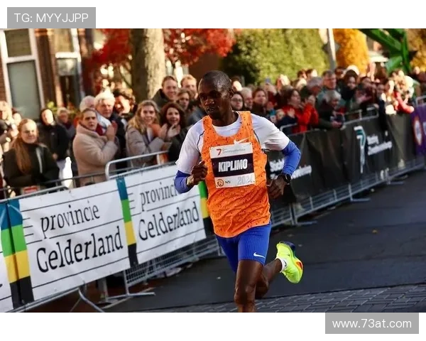 基普利莫以57分20秒刷新半程马拉松世界纪录